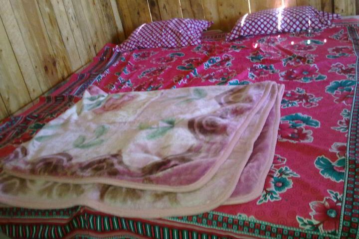 Room 2 of 5