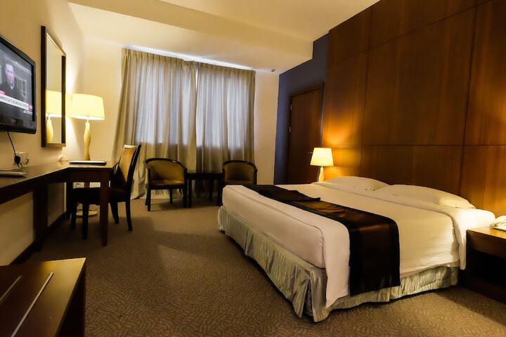 Room 13 of 67