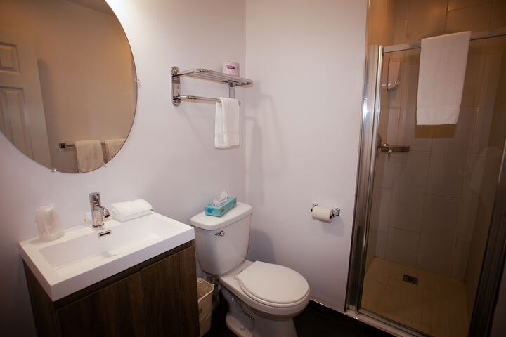 2 Double Beds (4 of 10)