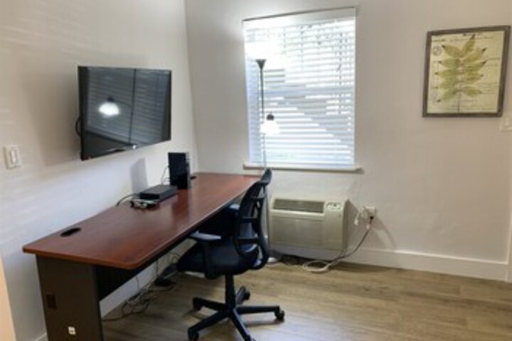 Room 11 of 17
