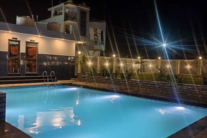 Hotel 6 of 7