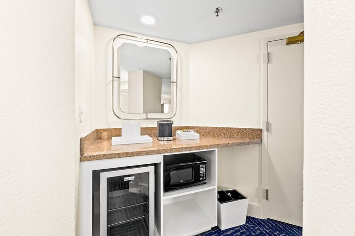 Minibar