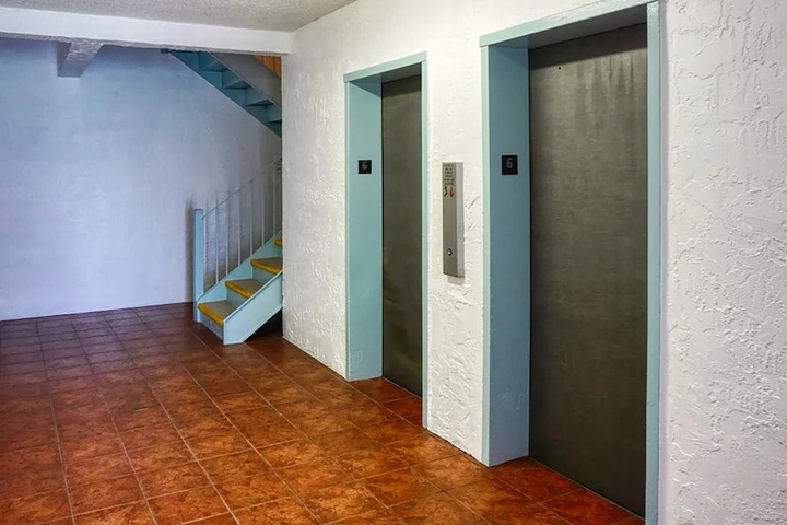 Room 11 of 21
