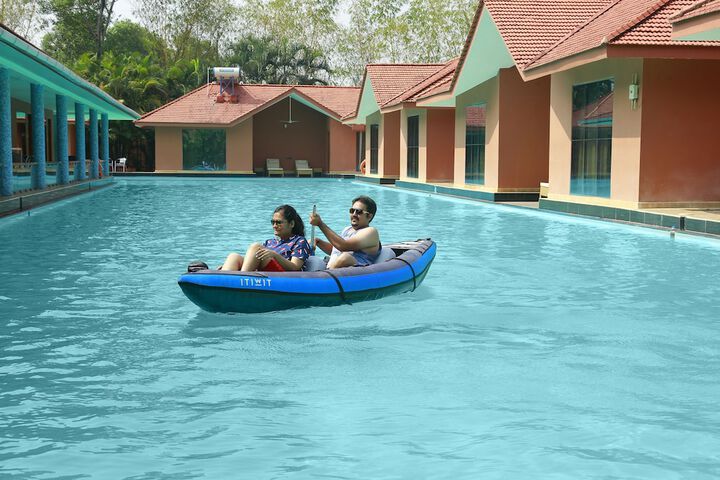 Pools & Facilities