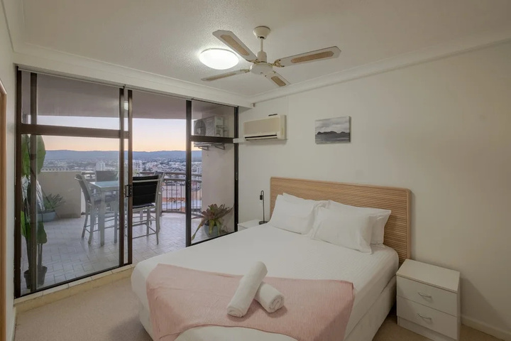 Room 3 of 26