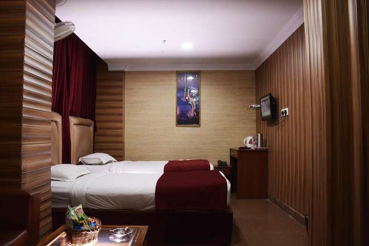 Room 18 of 41
