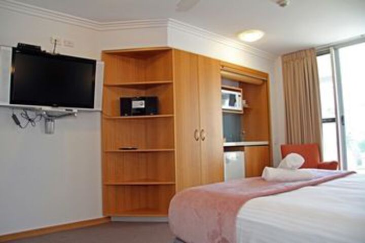 Room 50 of 107
