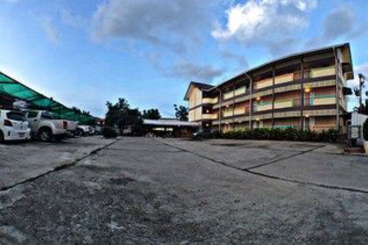 Property Grounds 22 of 26