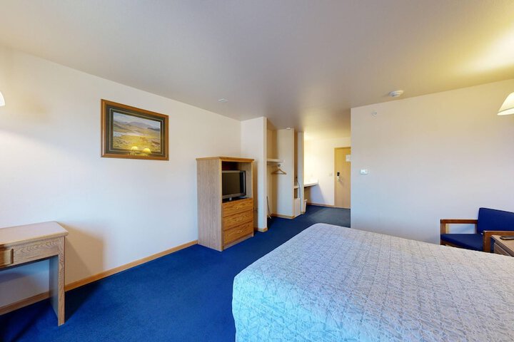 Room 5 of 19