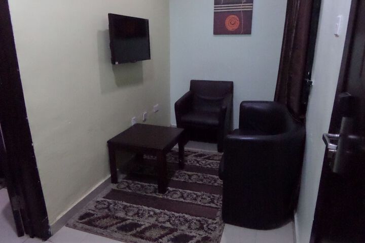Room 17 of 29