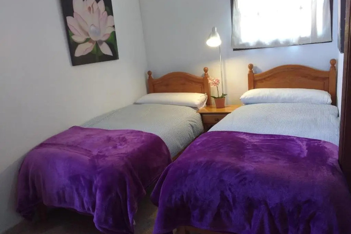 Room 2 of 13