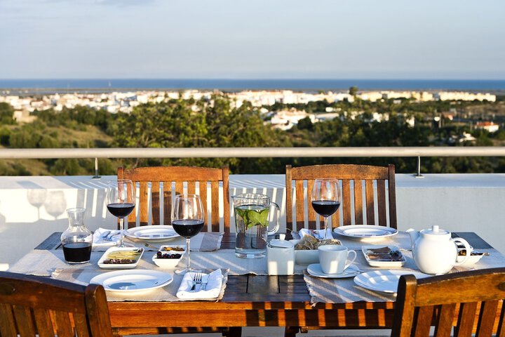 Dining 39 of 44