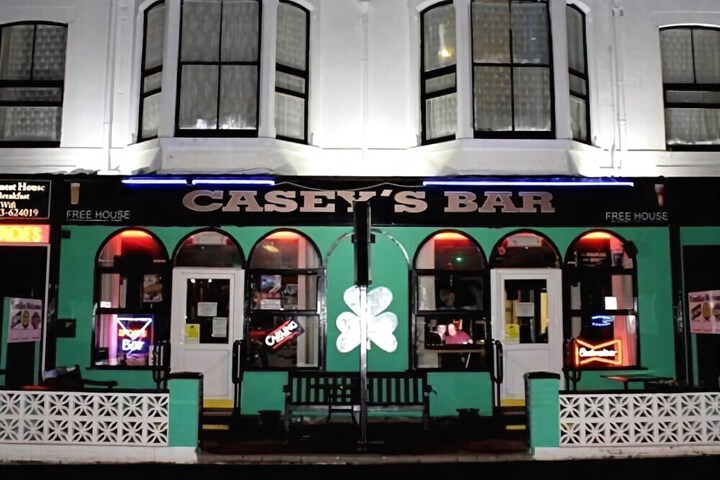CASEYS IRISH HOTEL BLACKPOOL