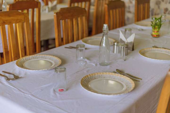 Dining 41 of 60