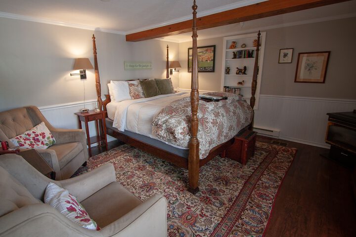 Room 121 of 203