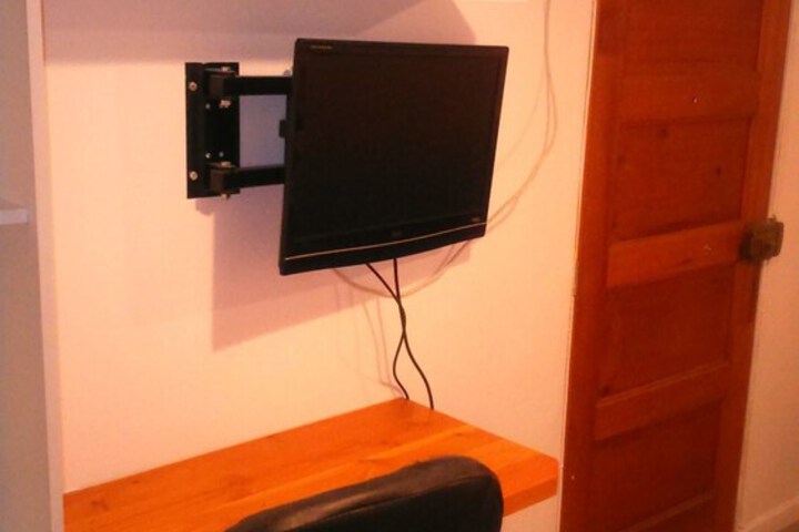 Room 32 of 68