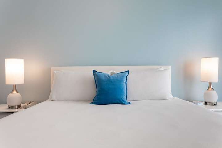 Traditional King Bed (42 of 66)