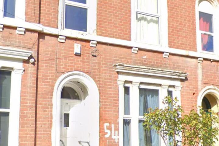 Easy Living Nottingham - Burns Street