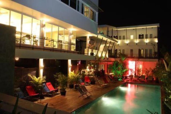 Pools & Facilities