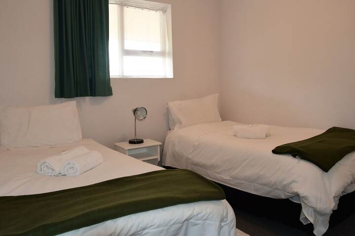 Room 6 of 39