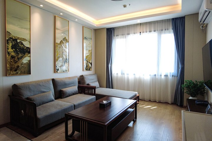 Room 6 of 89