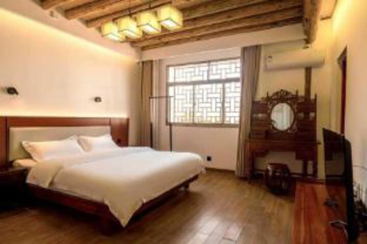 Room 21 of 22