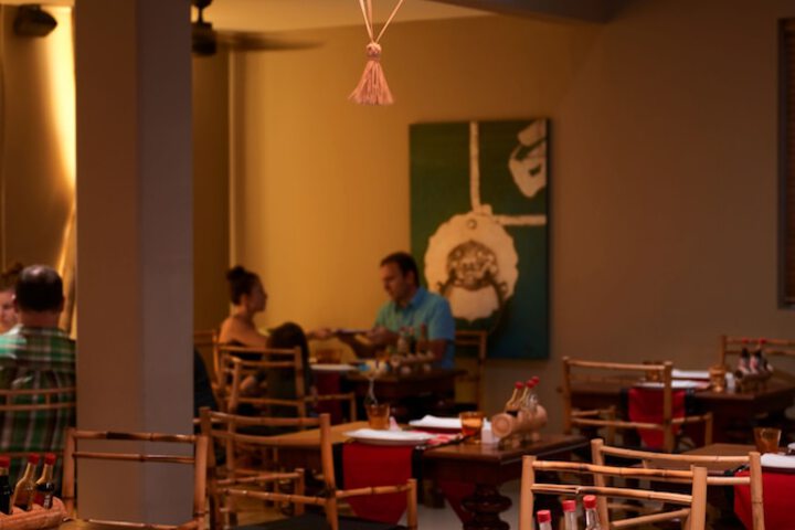 Dining 84 of 157