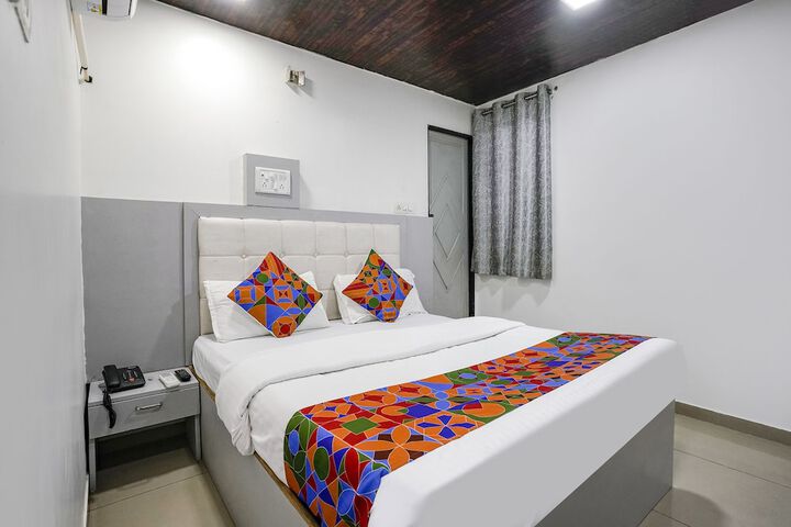 Room 19 of 29