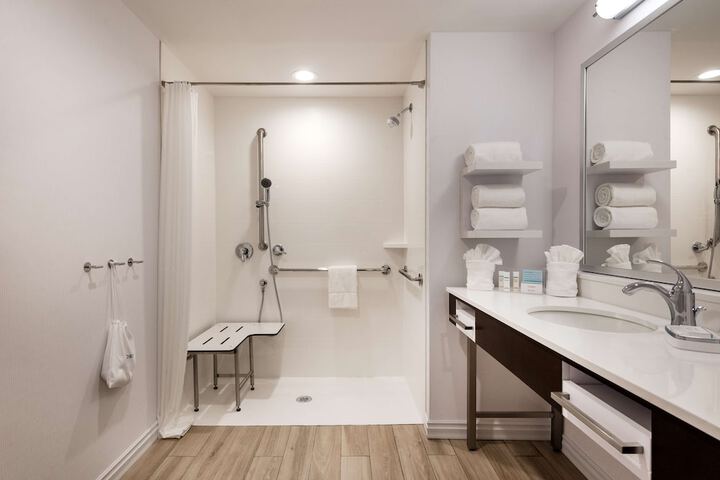 Bathroom shower