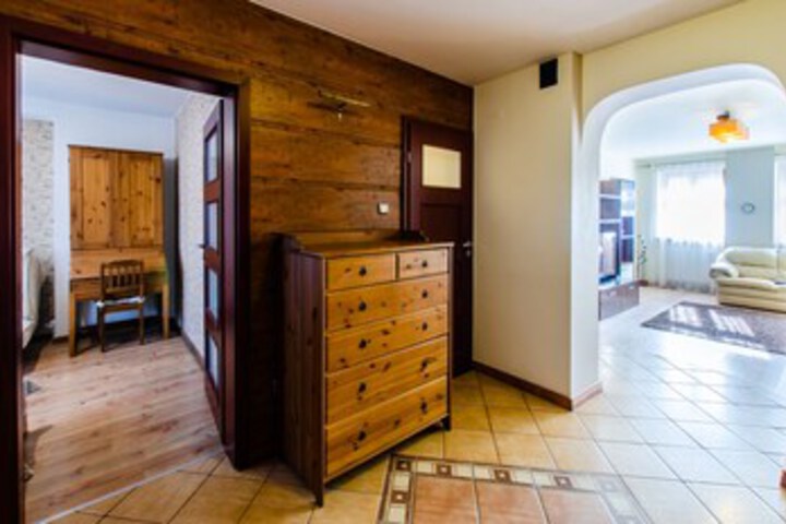 Room 70 of 99