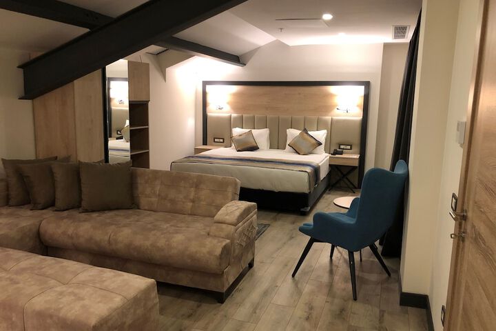 Room 15 of 41