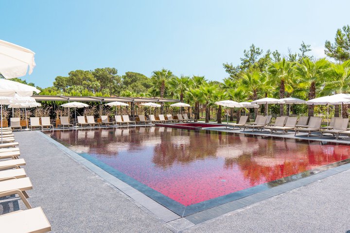 Pool Hotel