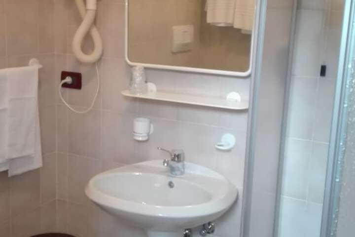 Room 19 of 57