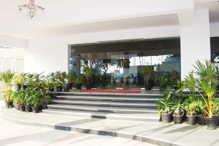 Hotel 73 of 79