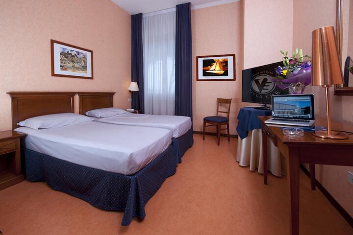 Room 15 of 45