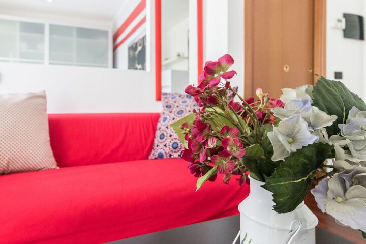 Room 8 of 25