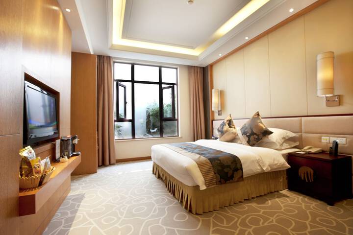 Room 10 of 46
