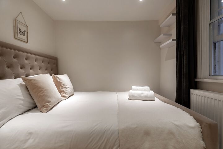 Room 15 of 109