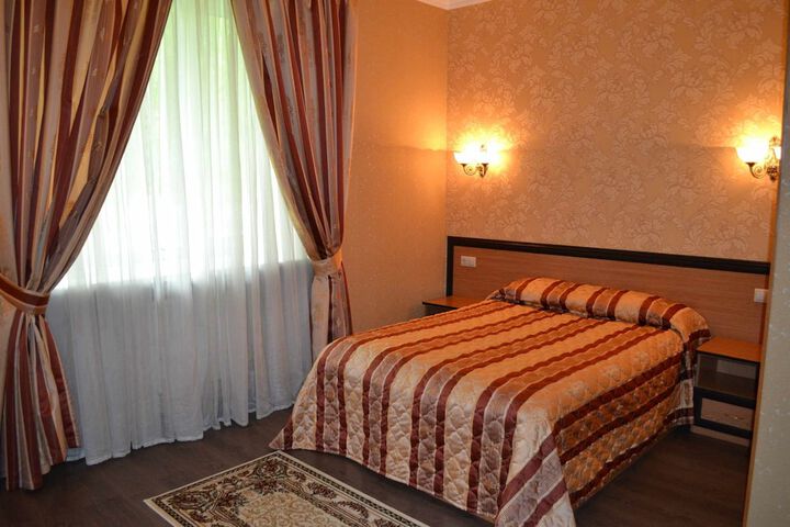 Room 21 of 28