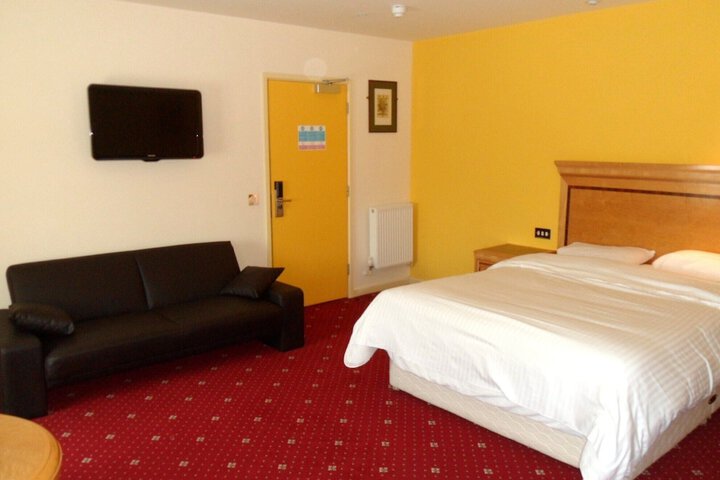 Room 36 of 79