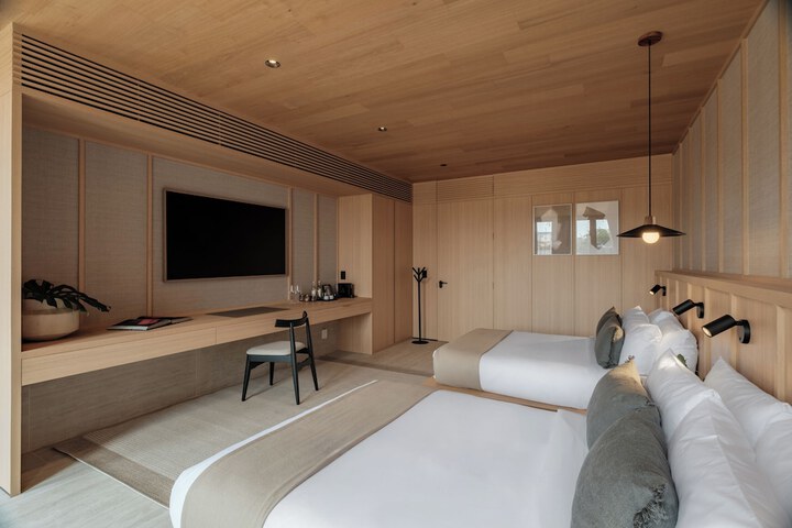 Room 18 of 62