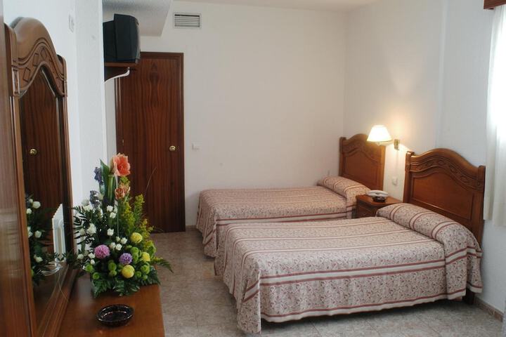 Room 18 of 29