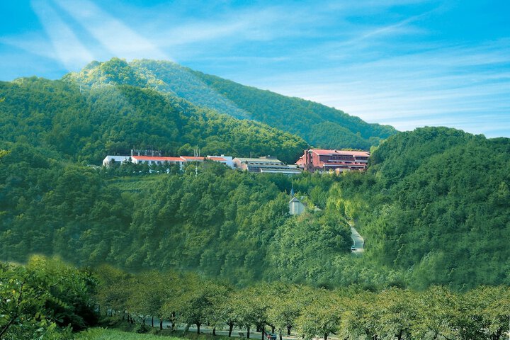 Exterior of Chungju Suanbo Park Hotel