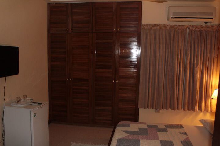 Room 11 of 70
