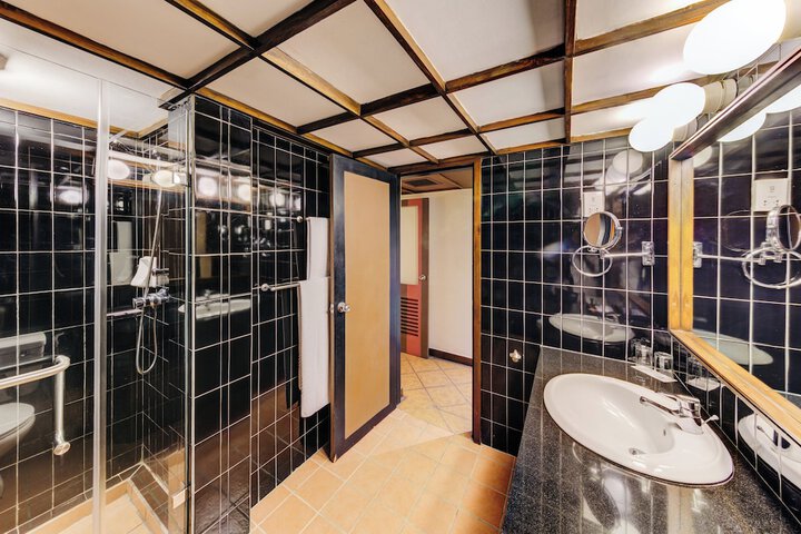 Bath Interior