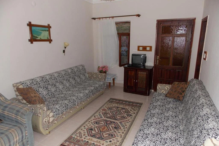 Room 2 of 21