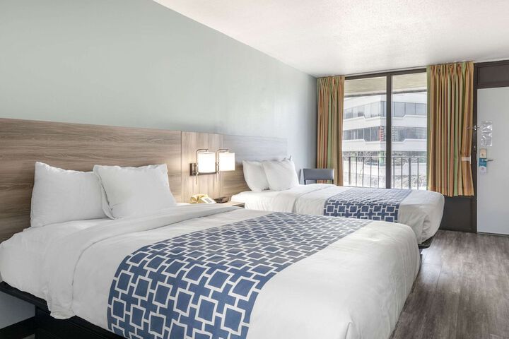 2 Double Beds Efficiency (4 of 13)