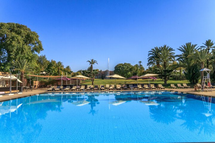 Hotel Pool