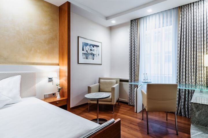 Room 36 of 103