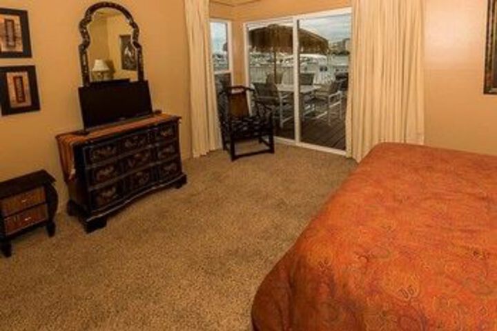 Room 10 of 41